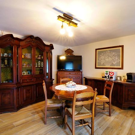 Ca Mandarein Bed and Breakfast Quattro Castella Esterno foto