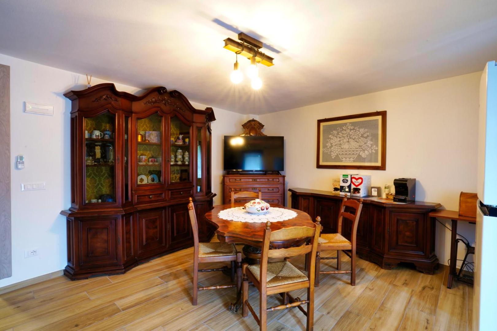 Ca Mandarein Bed and Breakfast Quattro Castella Esterno foto