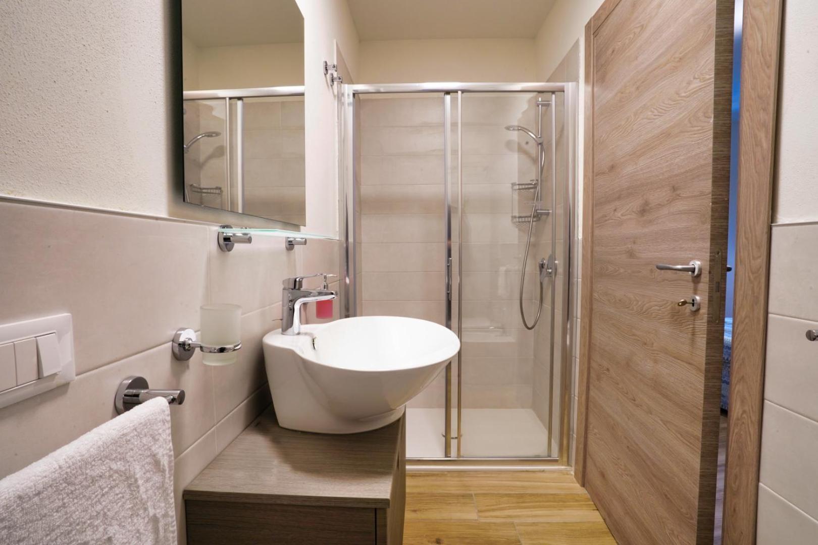 Ca Mandarein Bed and Breakfast Quattro Castella Esterno foto