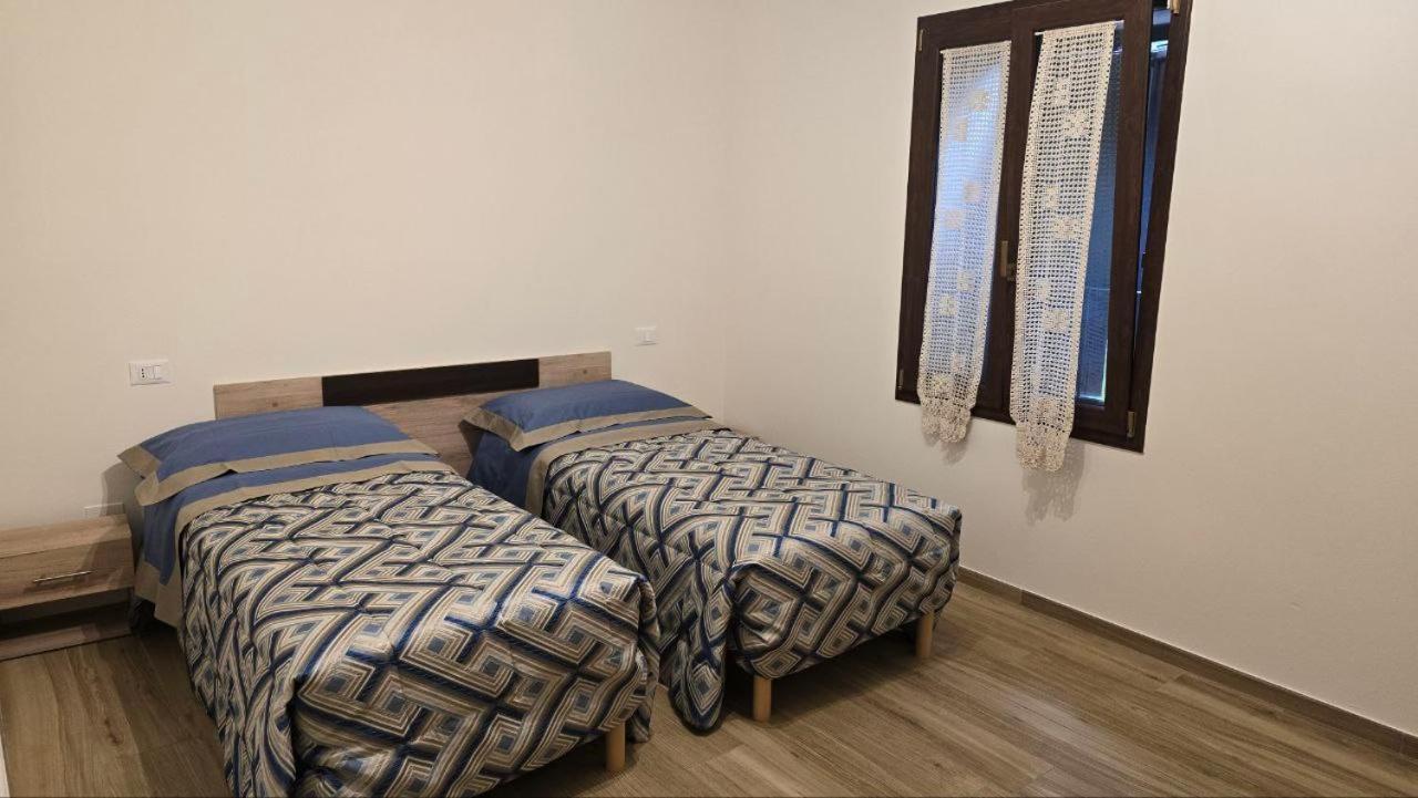 Ca Mandarein Bed and Breakfast Quattro Castella Esterno foto